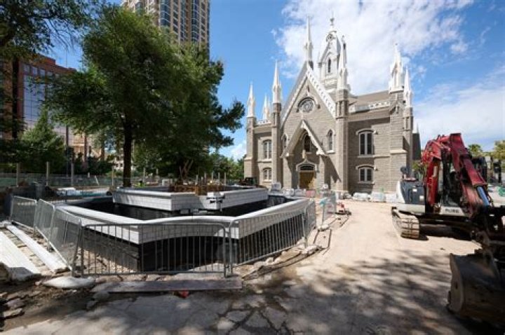 5 more buildings on Temple Square reopening on Tuesday
