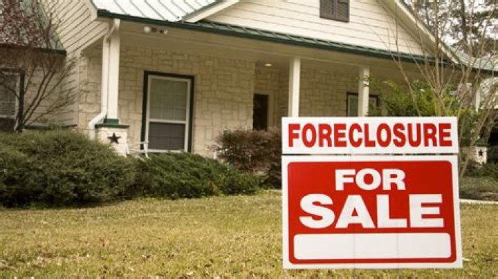 Bank of America in Florida Foreclosed On by Angry Homeowner