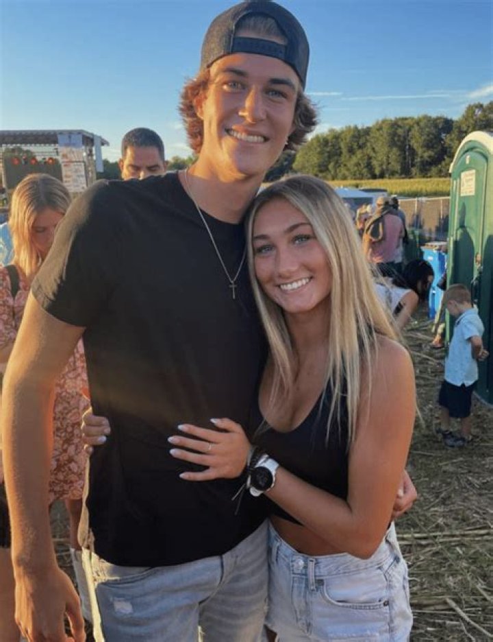 Bryce Leatherwood Girlfriend 2022, Who is Bryce Leatherwoods Girlfriend?