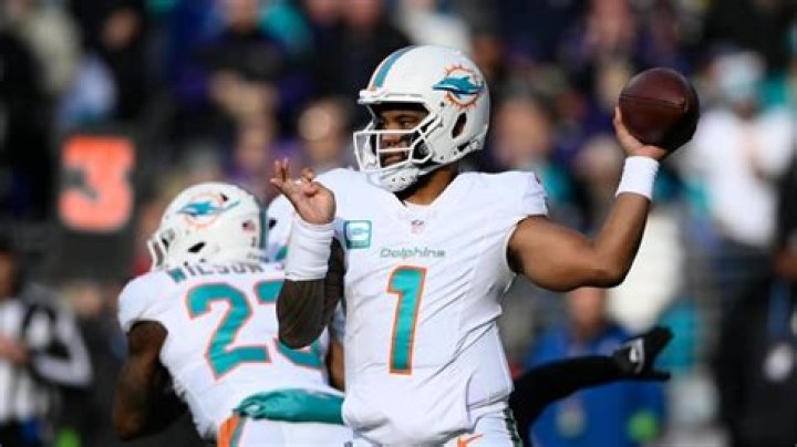 Dolphins and Bills meet in Sunday night showdown that will decide AFC East