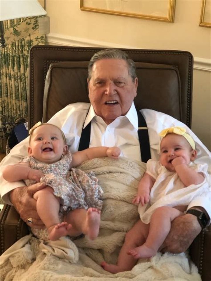 Elder Jeffrey R. Holland talks about his family on social media