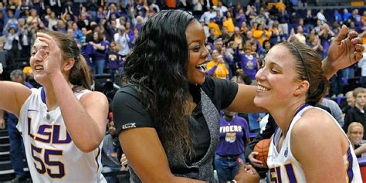 Georgetown coach Tasha Butts dies after 2-year battle with breast cancer
