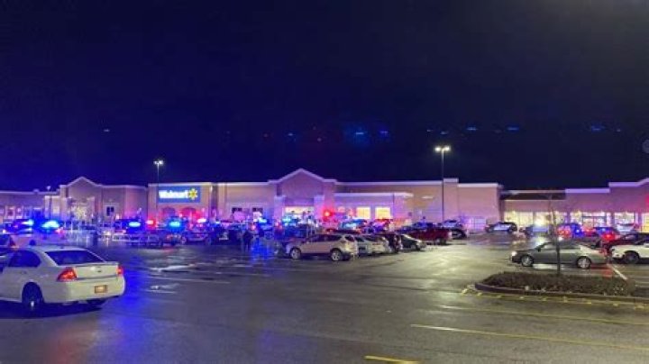 Gunman shoots 4 inside Ohio Walmart, dies from self-inflicted gunshot: Police