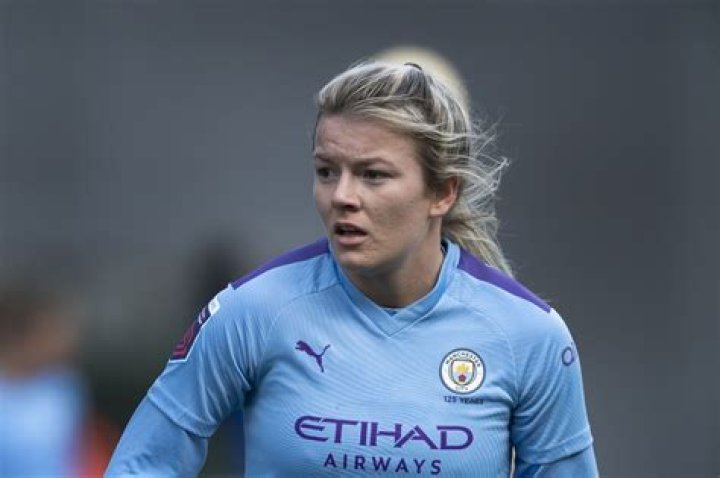 How Much Is Lauren Hemp Worth?