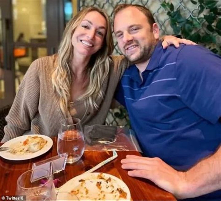 Jodi Arias Jury Views Photos of Deep Gashes on Ex-Boyfriend