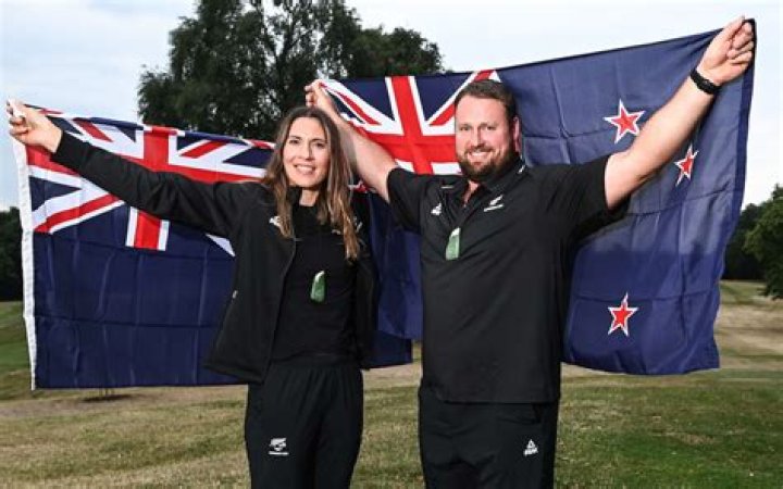 Joelle King and Tom Walsh named NZ's Comm Games flagbearers