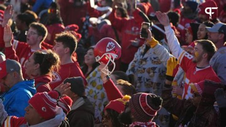 Kansas City Chiefs superfan accused in bank robbery and suspected in many more across central U.S.