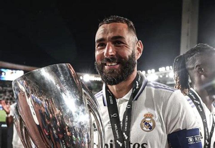 Karim Benzema 2021/22 statistics, trophies won, individual awards