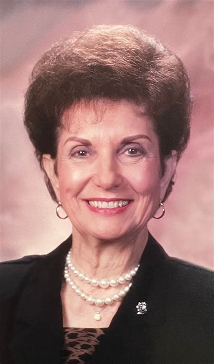 Laura Baum Obituary, Columbus Ohio, Laura Baum Has Died, Family Mourns