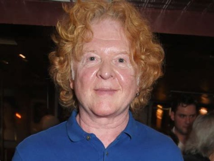 Mick Hucknall Bio, Age, Parents, Siblings, Wife, Children 