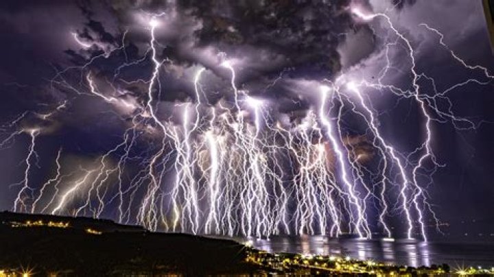 More than 12,000 lightning strikes lash Aotearoa in 24 hours
