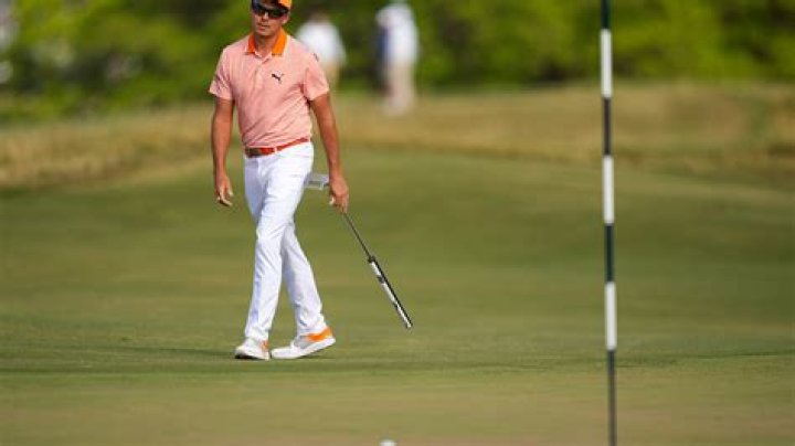 Rickie Fowler fades in final round after bounce-back US Open