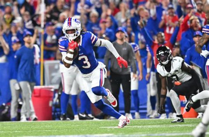 Safety Damar Hamlin makes Bills' 53-player roster 8 months after near-death experience
