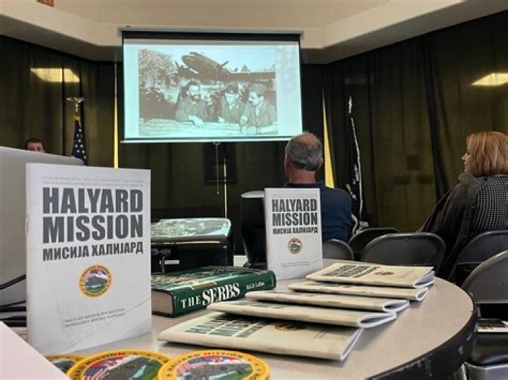 Saint Mary's (CA) visits San Diego following Hayes' 21-point outing