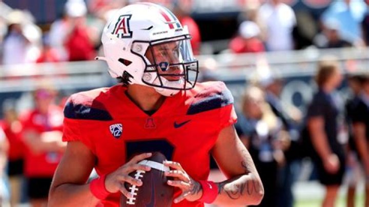 Source: Arizona QB Jayden de Laura unlikely to play vs. USC