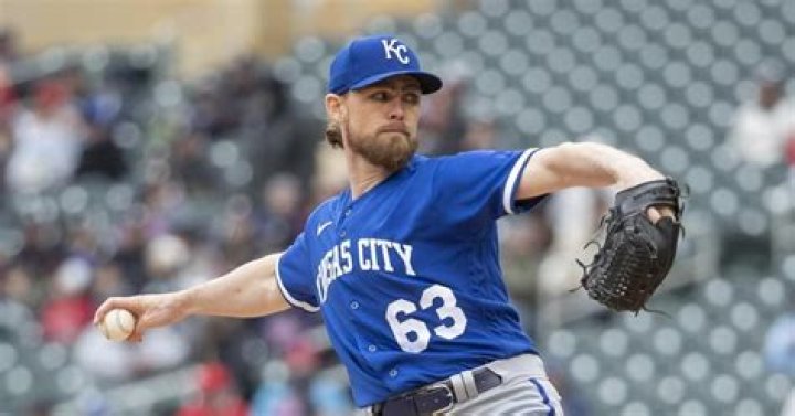 Staumont guaranteed $950,000 in deal with Twins and can earn $100,000 bonus