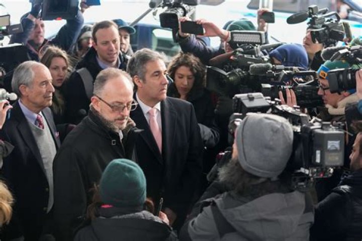 Stormy Daniels meets with prosecutors investigating Trump