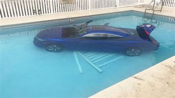 Woman appears to take idea of a carpool too literally