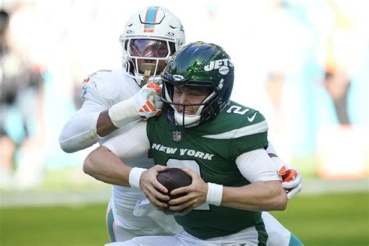 Zach Wilson ruled out for Jets' finale at Patriots. Could be end of quarterback's time in New York