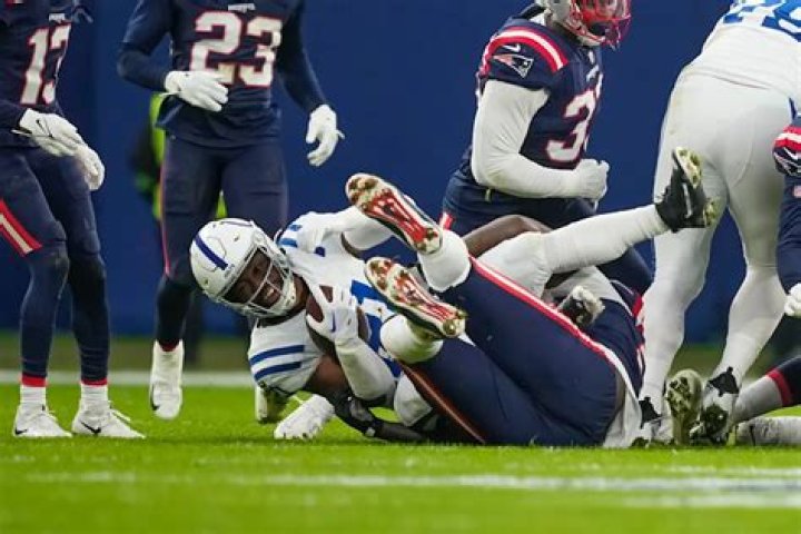 Zack Moss ready to step in for the injured Jonathan Taylor as Colts make a playoff push